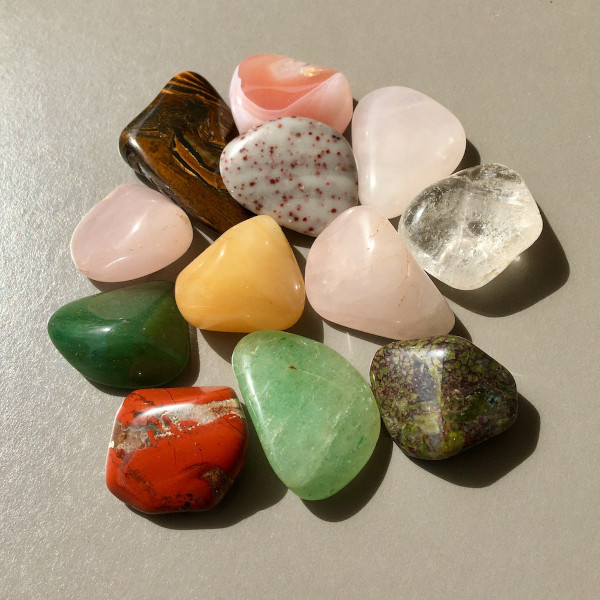 thnxtones_stones_on_table